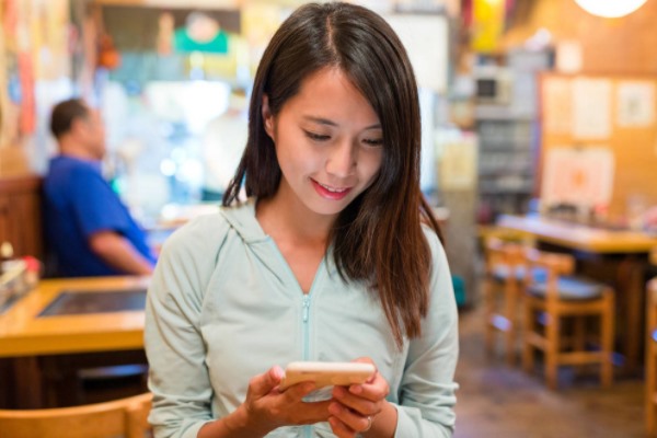 想找人聊天应该去那个APP？